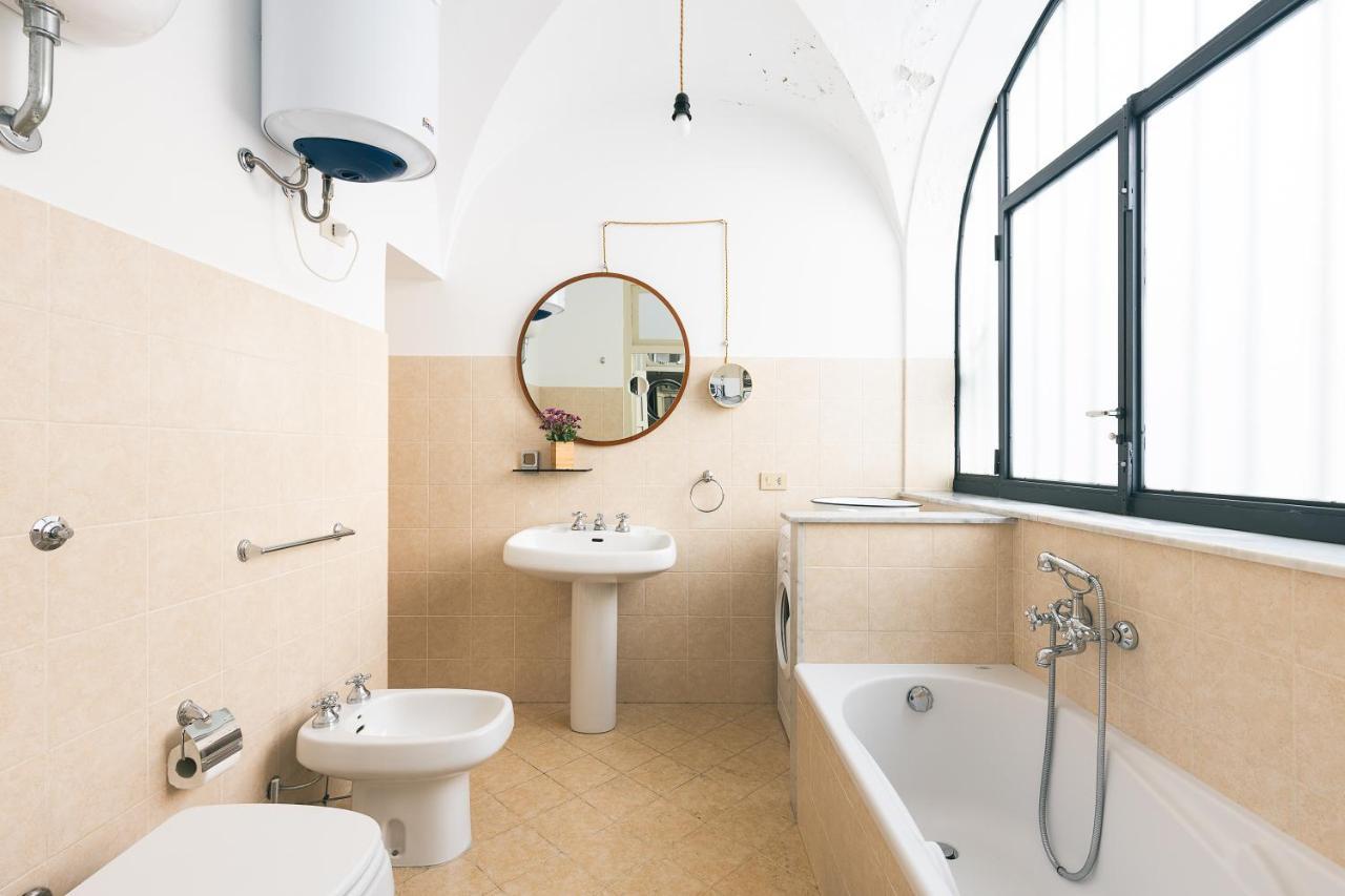 Dietro San Domenico Apartment Palermo Bagian luar foto